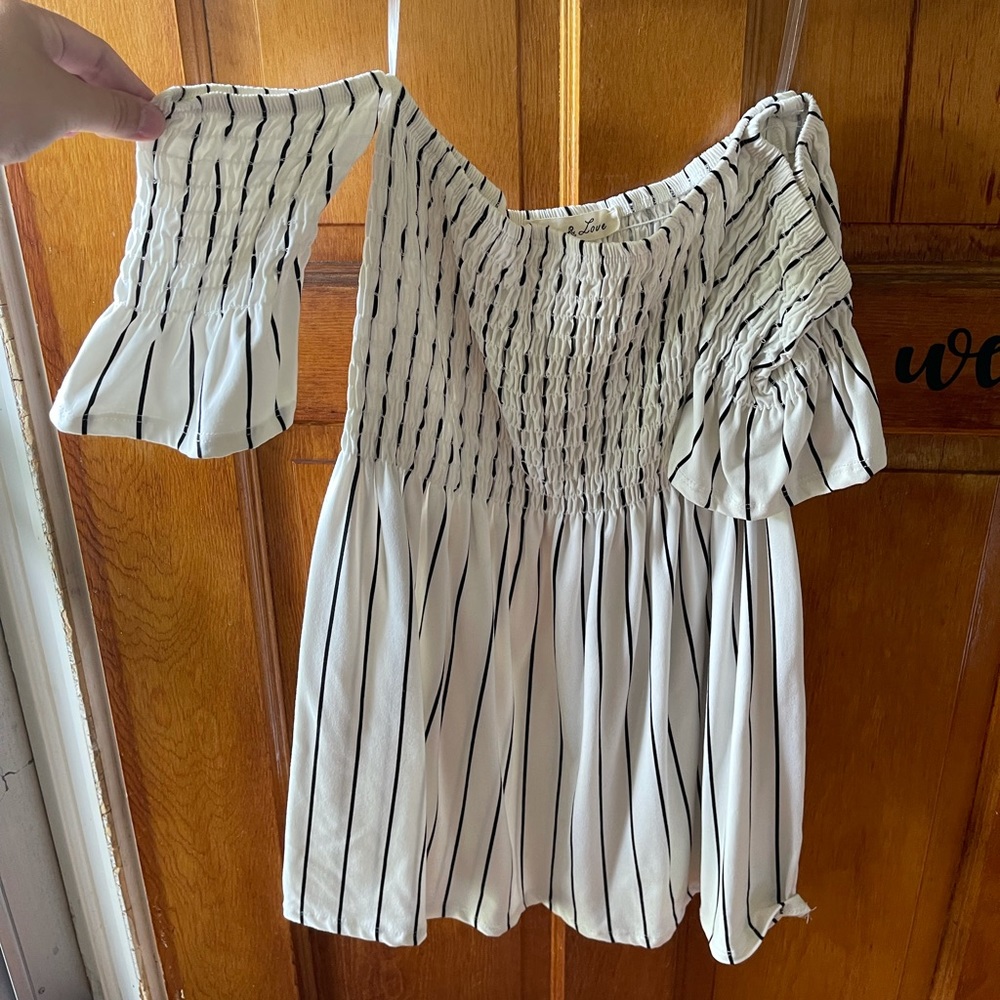 Off-Shoulder Top